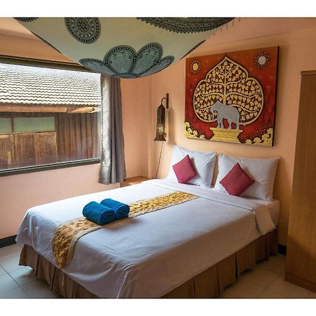 All In 1 Guesthouse Čiang Mai Exteriér fotografie
