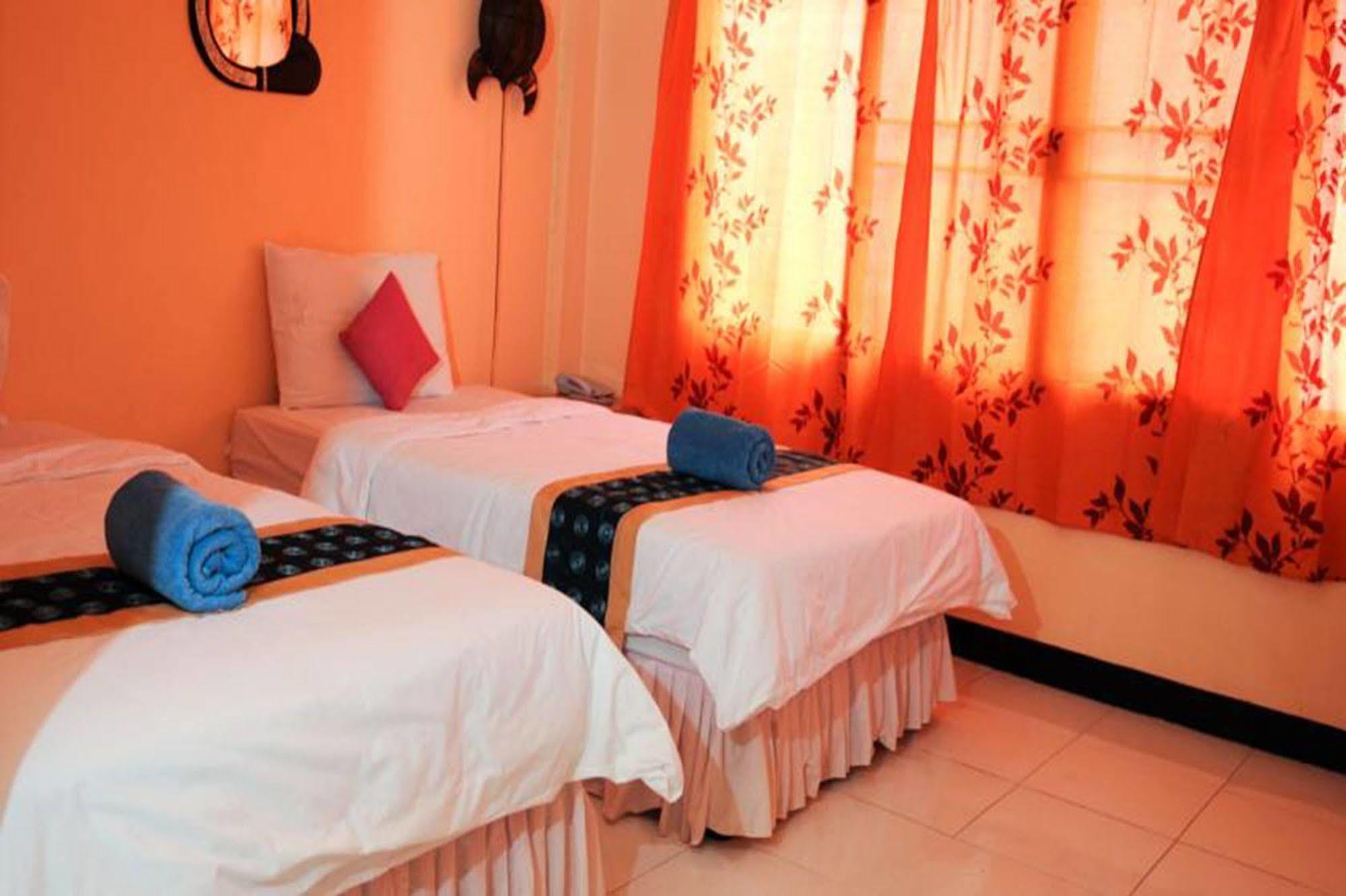 All In 1 Guesthouse Čiang Mai Exteriér fotografie