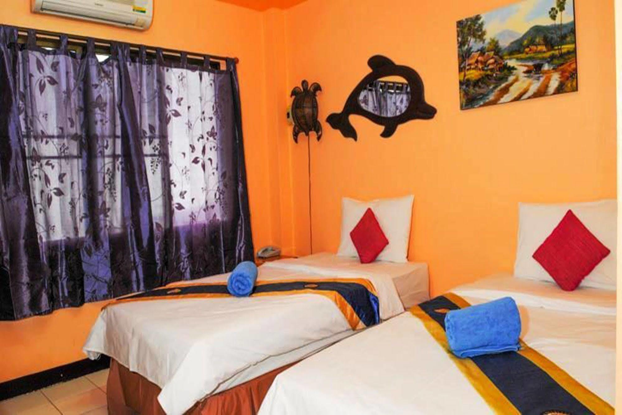 All In 1 Guesthouse Čiang Mai Exteriér fotografie