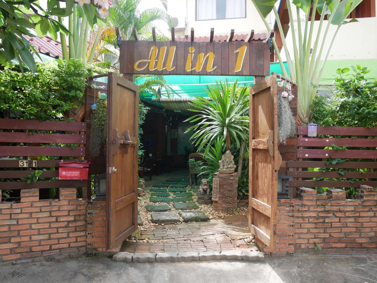 All In 1 Guesthouse Čiang Mai Exteriér fotografie